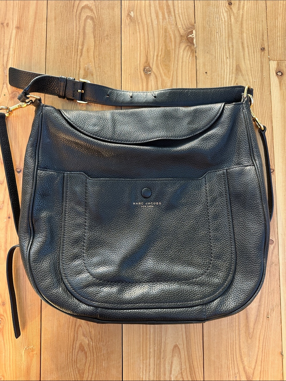 Vintage Marc Jacobs Black Shoulder Bag Gold-Tone Hardware
